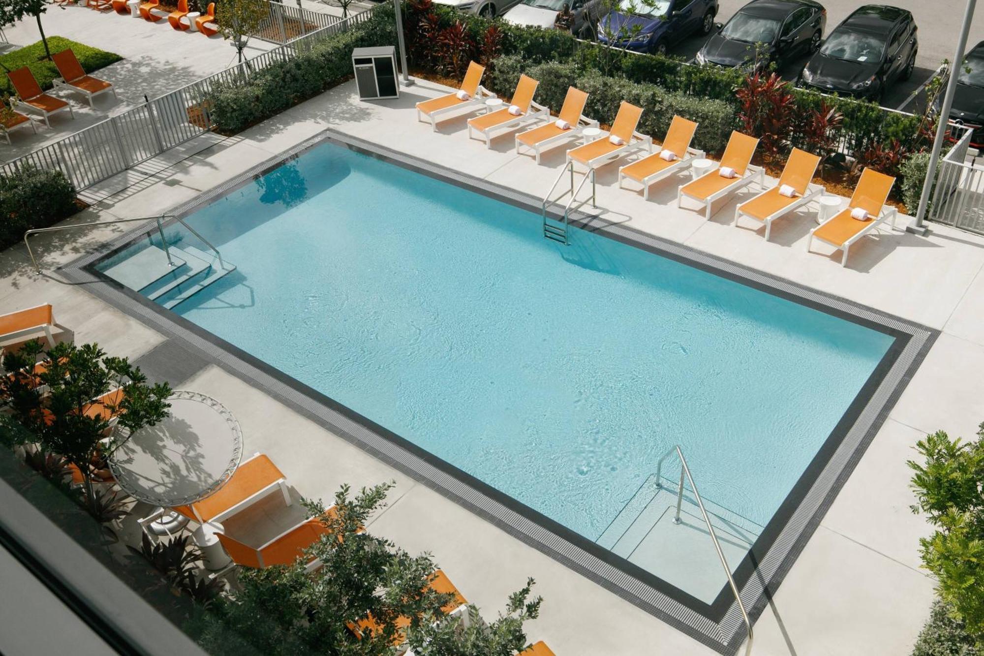 Готель Aloft Miami Airport Miami Springs Екстер'єр фото